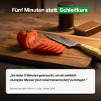Geschnittene Tomate in der Abendküche mit Kundenstimme